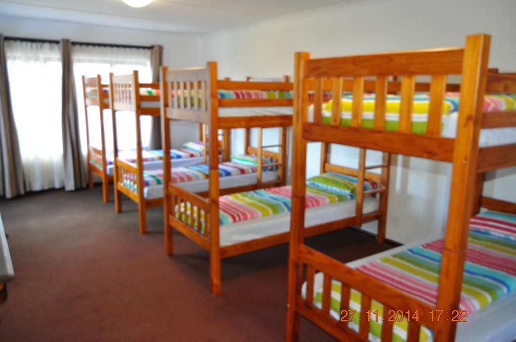 Backpacker Apartments Plettenberg Bay Rum bild