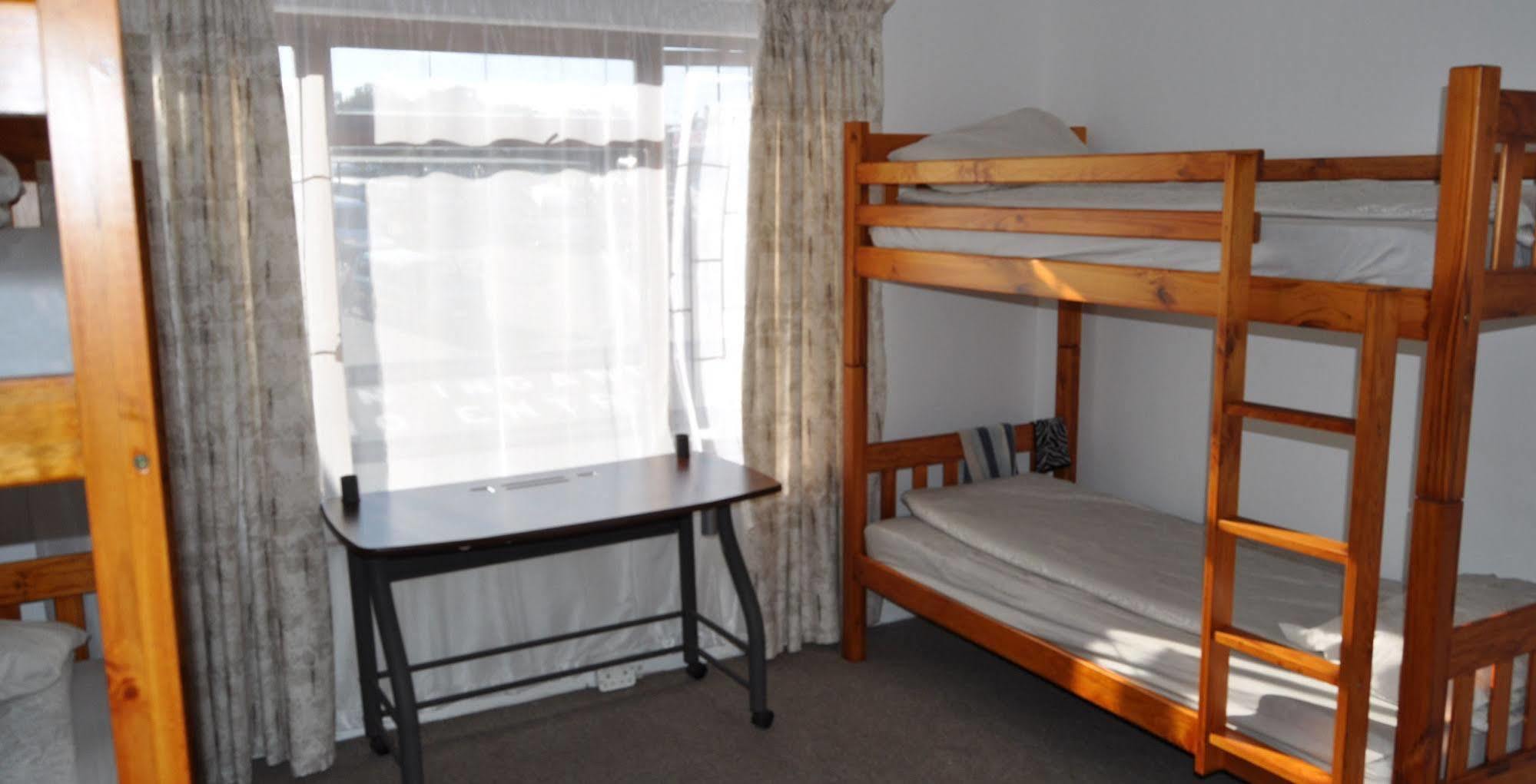 Backpacker Apartments Plettenberg Bay Exteriör bild