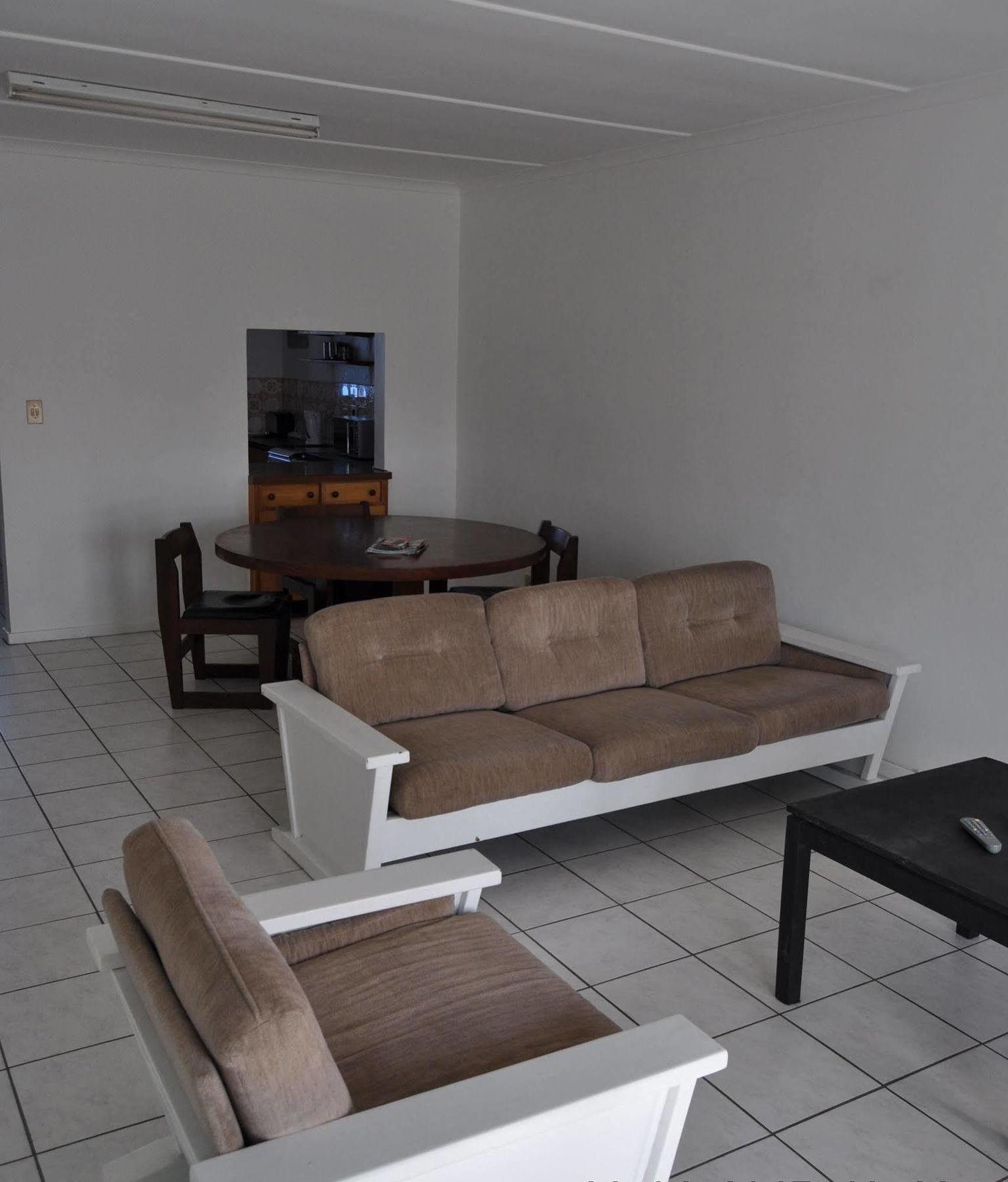Backpacker Apartments Plettenberg Bay Exteriör bild